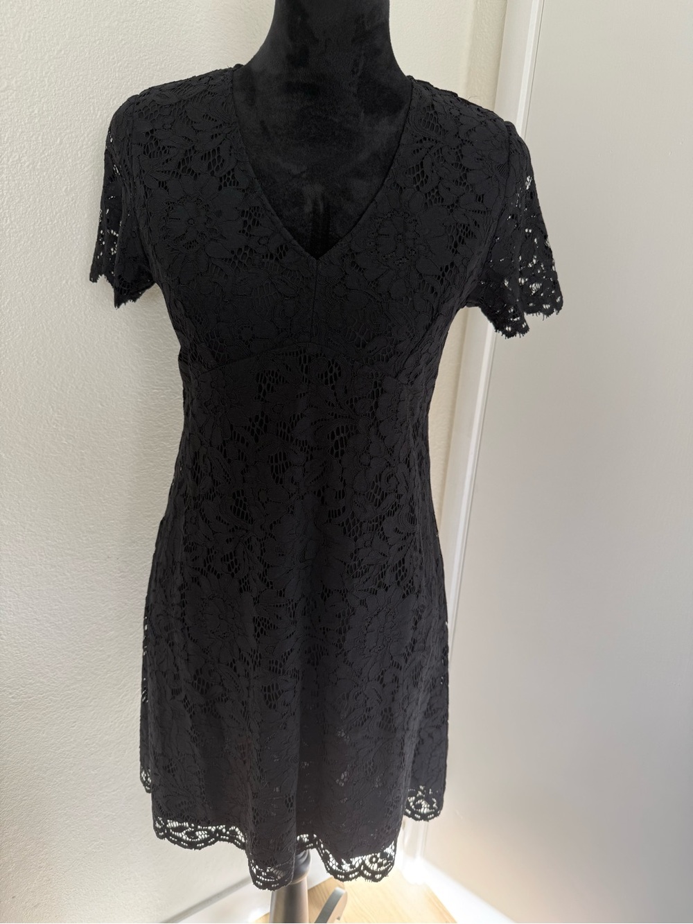 NWT Paris Sunday Black Floral Lace Sheath Dress XS